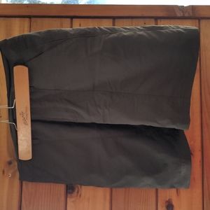 Patagonia NWOT olive green skort size 6